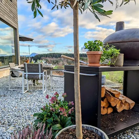 Unique House In Nedstrand * Tysvaer