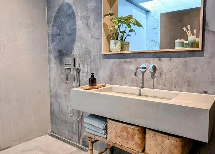 Unique House In Nedstrand